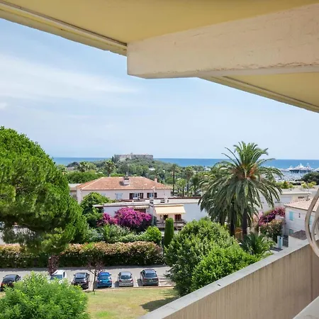 Bnb Renting Spacious 2 Bedroom In Center With A Parking Apartment Antibes